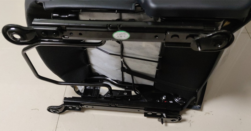 How to Resolve Mechanical Jamming of Automotive Seat Slides?