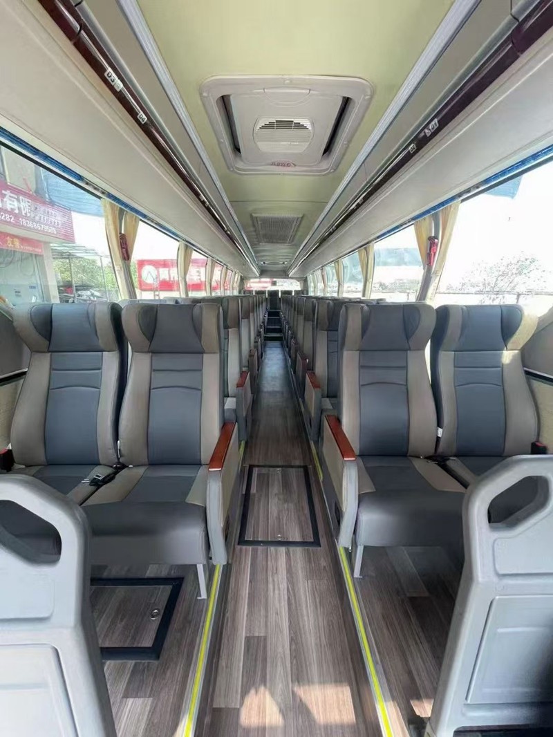 China Suppliers Luxury Leather Fabric Single Seat Double Seat Triple Seat Mini Buses seat Coaches seat Bus Seats